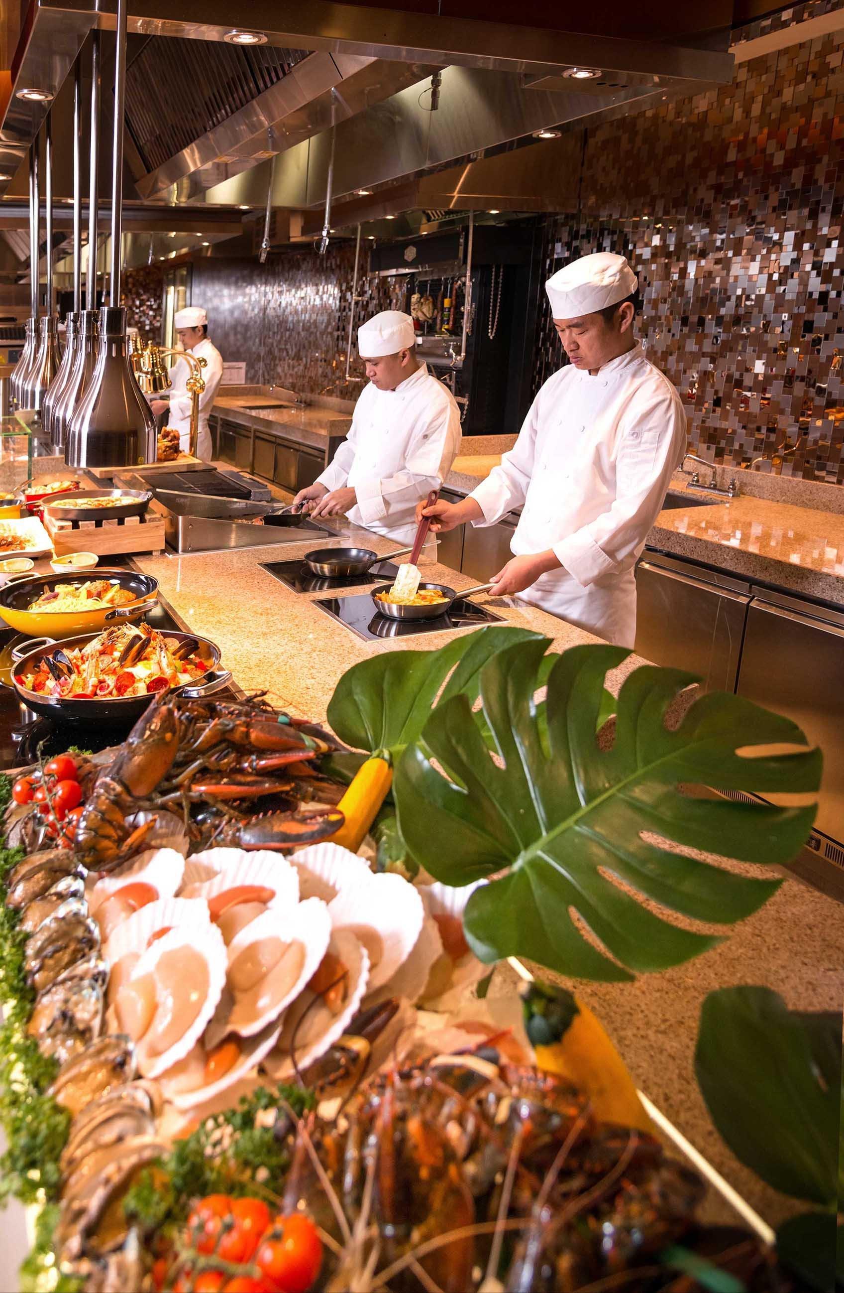 Crowne Plaza Macau By Ihg Ξενοδοχείο Εξωτερικό φωτογραφία A live kitchen at a hotel
