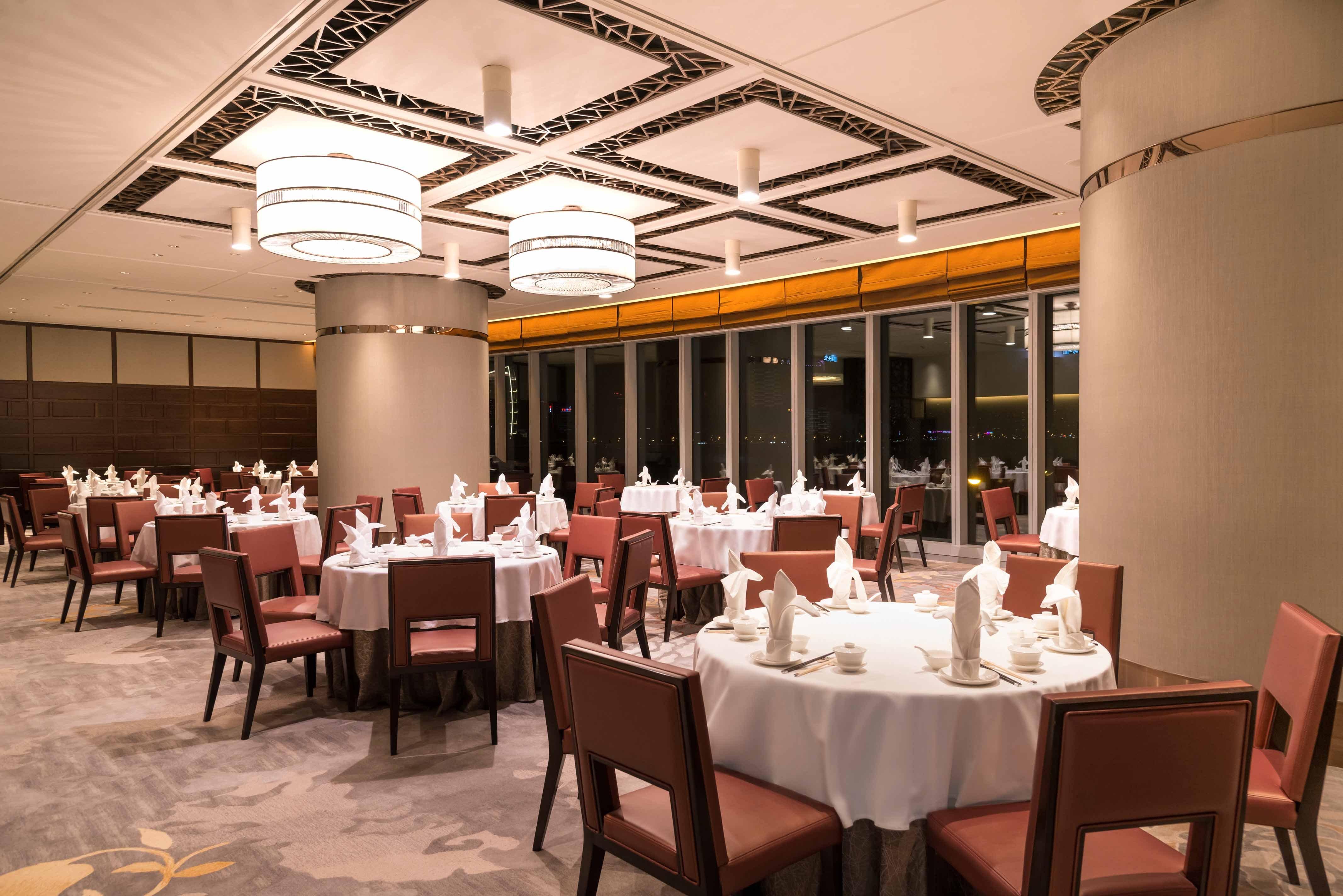 Crowne Plaza Macau By Ihg Ξενοδοχείο Εξωτερικό φωτογραφία Interior of the restaurant