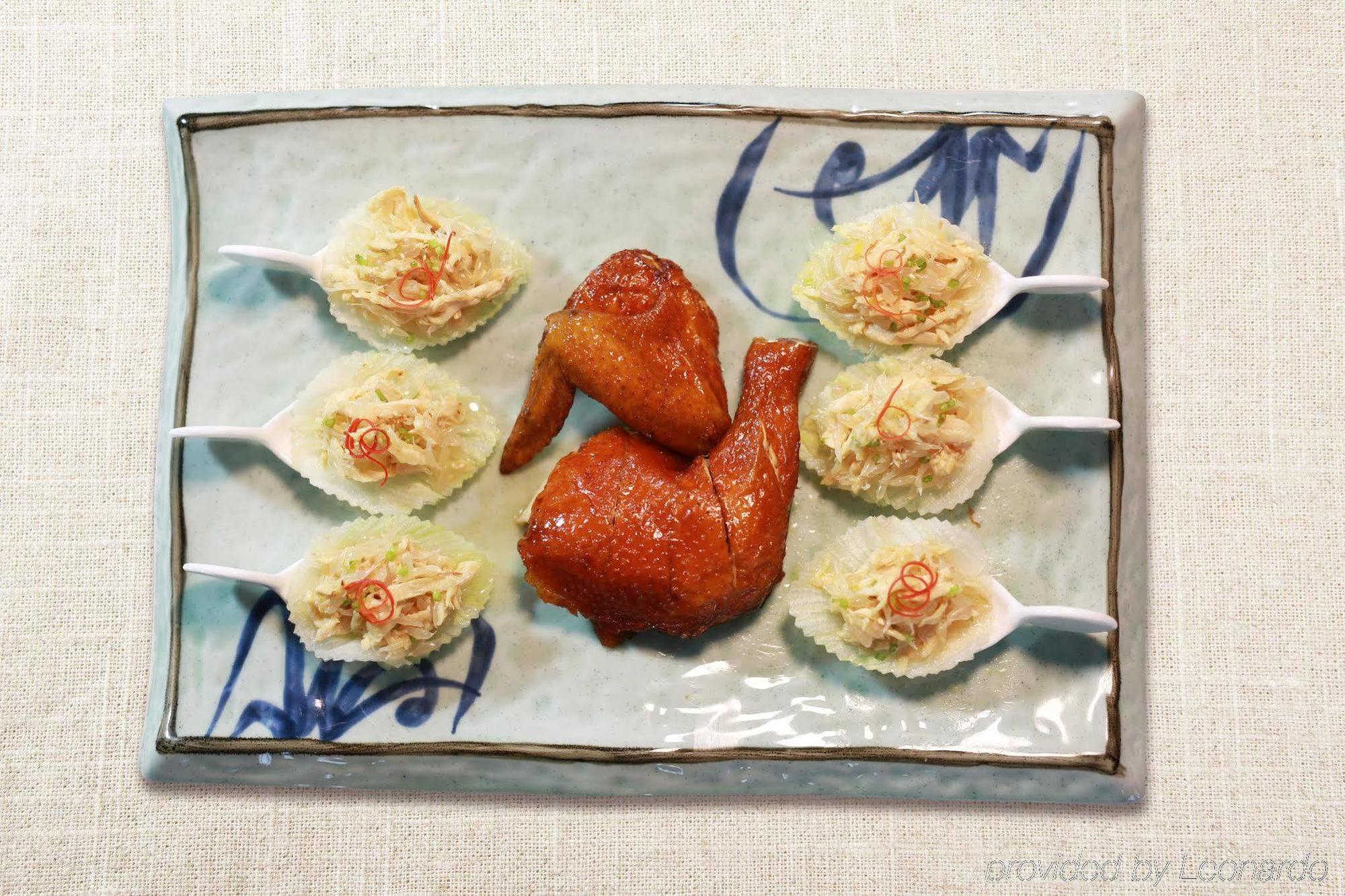 Crowne Plaza Macau By Ihg Ξενοδοχείο Εξωτερικό φωτογραφία Chicken and dim sum